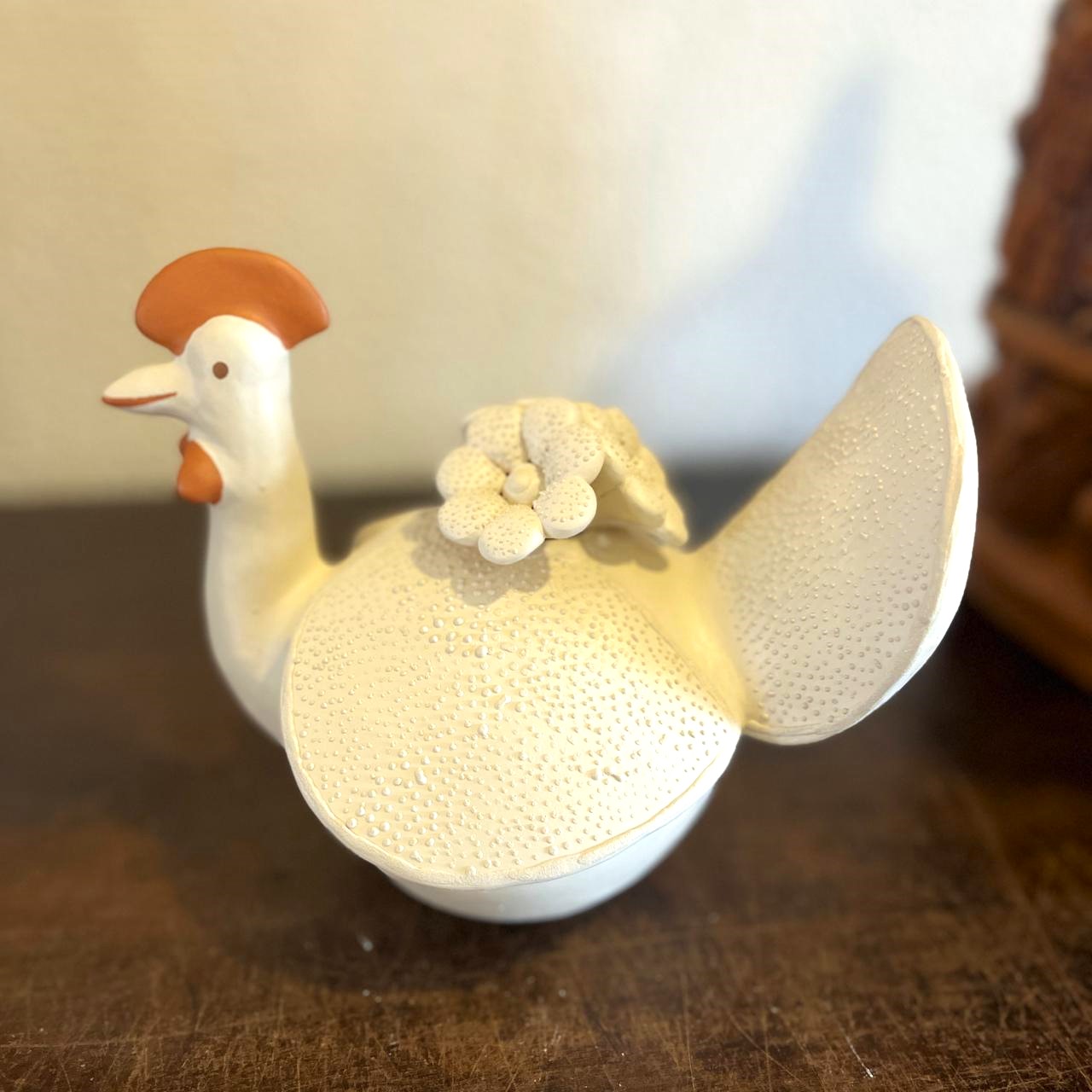 galinha com flores 3.jpeg